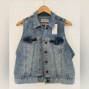 BNWT Brody Jeans Denim Vest, size large.